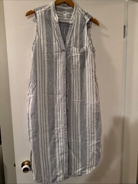 GAP Sleeveless Button-Front Midi Dress in White & Navy Stripe